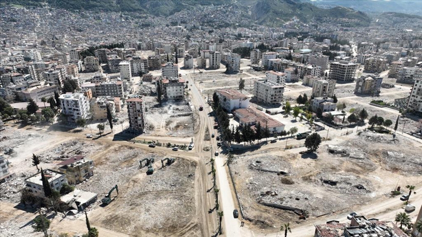 Hatay'da yıkım ve enkazların kaldırılması süreci hızla ilerliyor