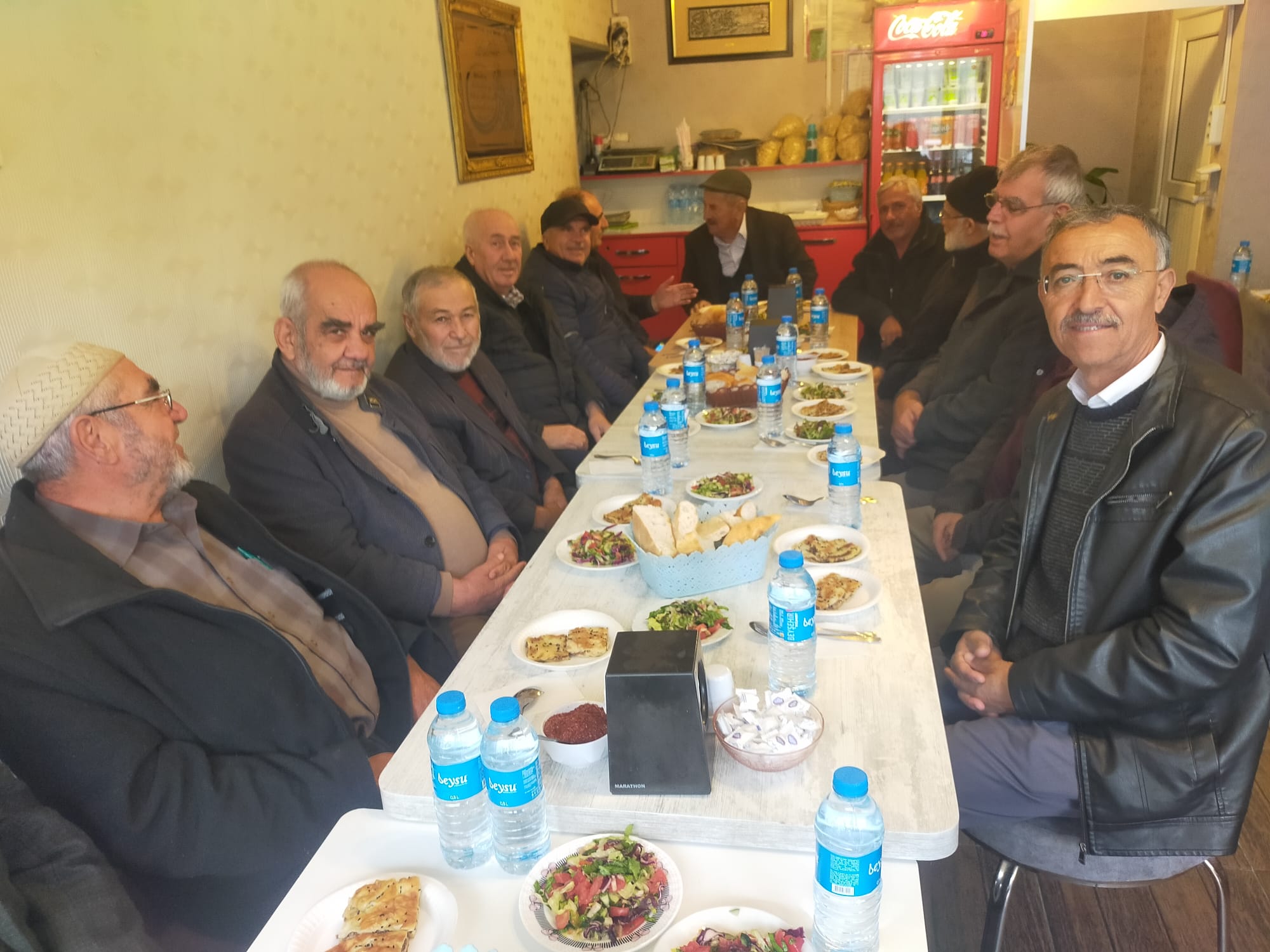 90'lı yılların dostları iftarda bir araya geldi