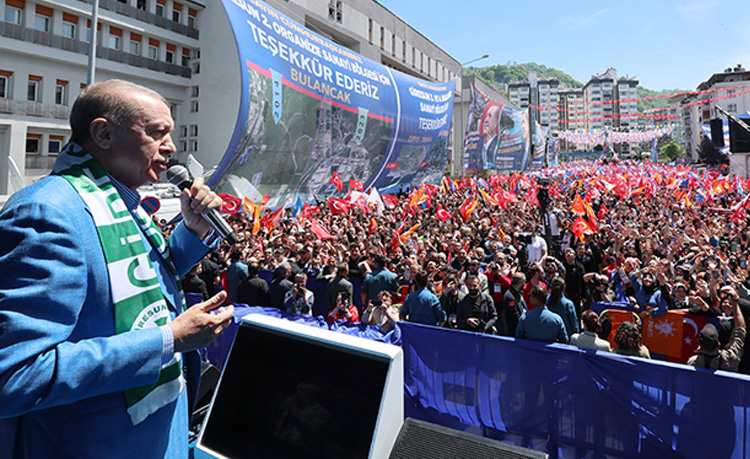 "Temmuzda enflasyon farkı ve refah payıyla çalışan ve emeklilerimizi daha da rahatlatacağız"