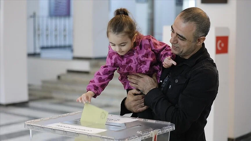 717 bin 612 seçmen sandık başına gitti