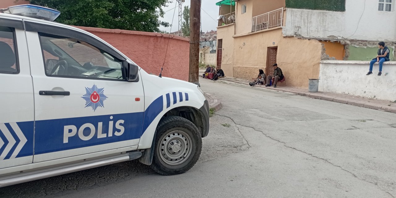 Konya'da yol kesip adam bıçakladılar