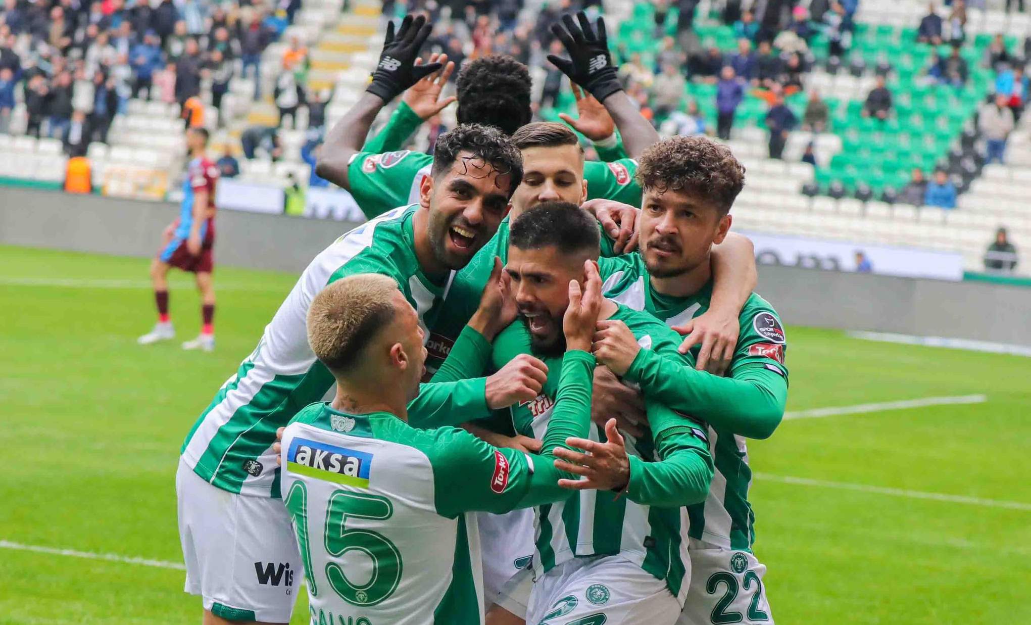 KONYASPOR BİTTİ DEMEDEN BİTMEZ!