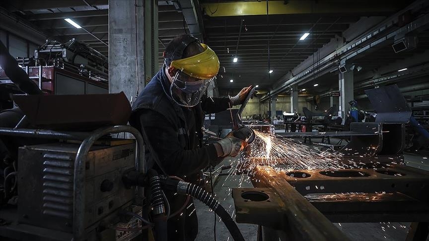 Türkiye'de gövde gösterisi yapan Konyalı firmalara tebrik