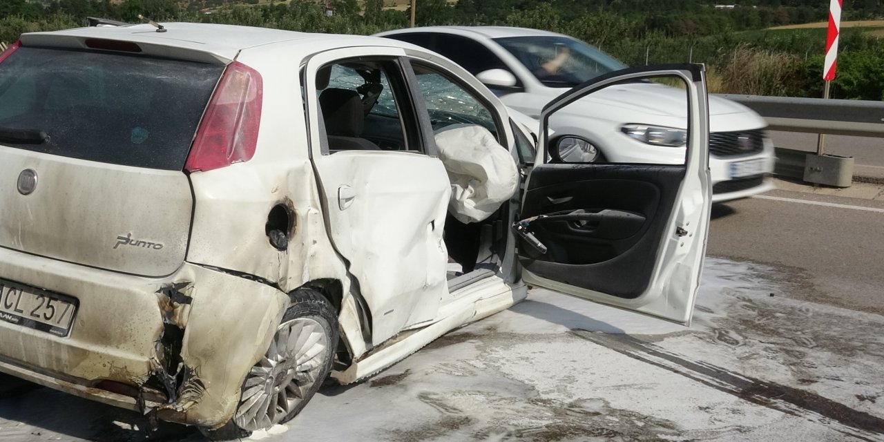 Hurdaya dönen araçtan burnu bile kanamadan çıktı