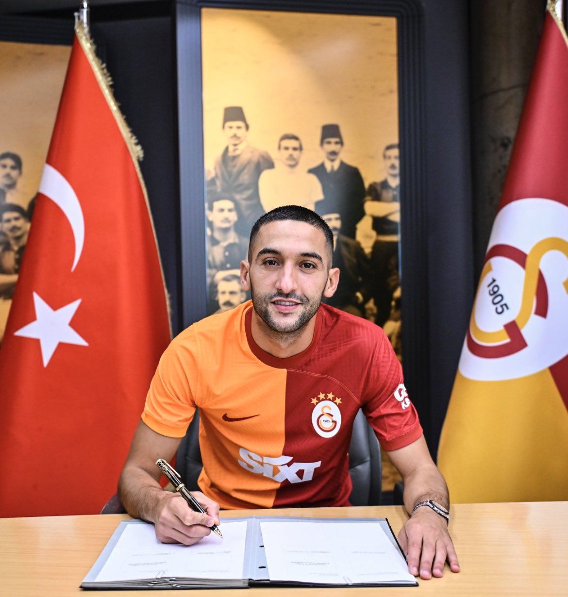 Galatasaray Hakim Ziyech'i açıkladı