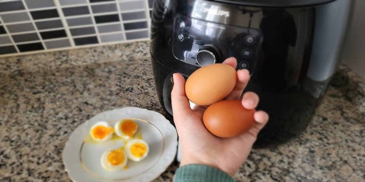 Haşlanmış yumurta yaparken deneyin: Bir tutam kaynama suyuna eklenince yumurta çatlamıyor