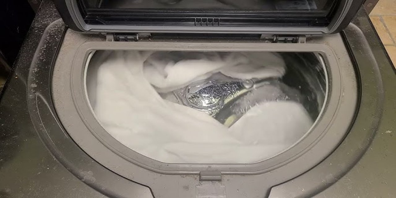 Çamaşır makinesine ondan koyun, çamaşırlarınızı ütülemekle uğraşmayacaksınız