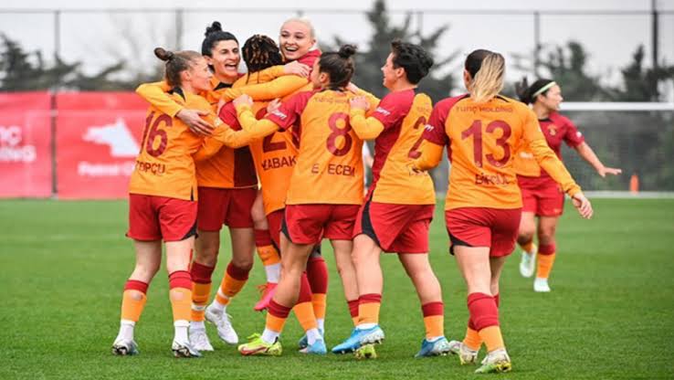 Galatasaray, 2023-2024 sezonu şampiyonu oldu