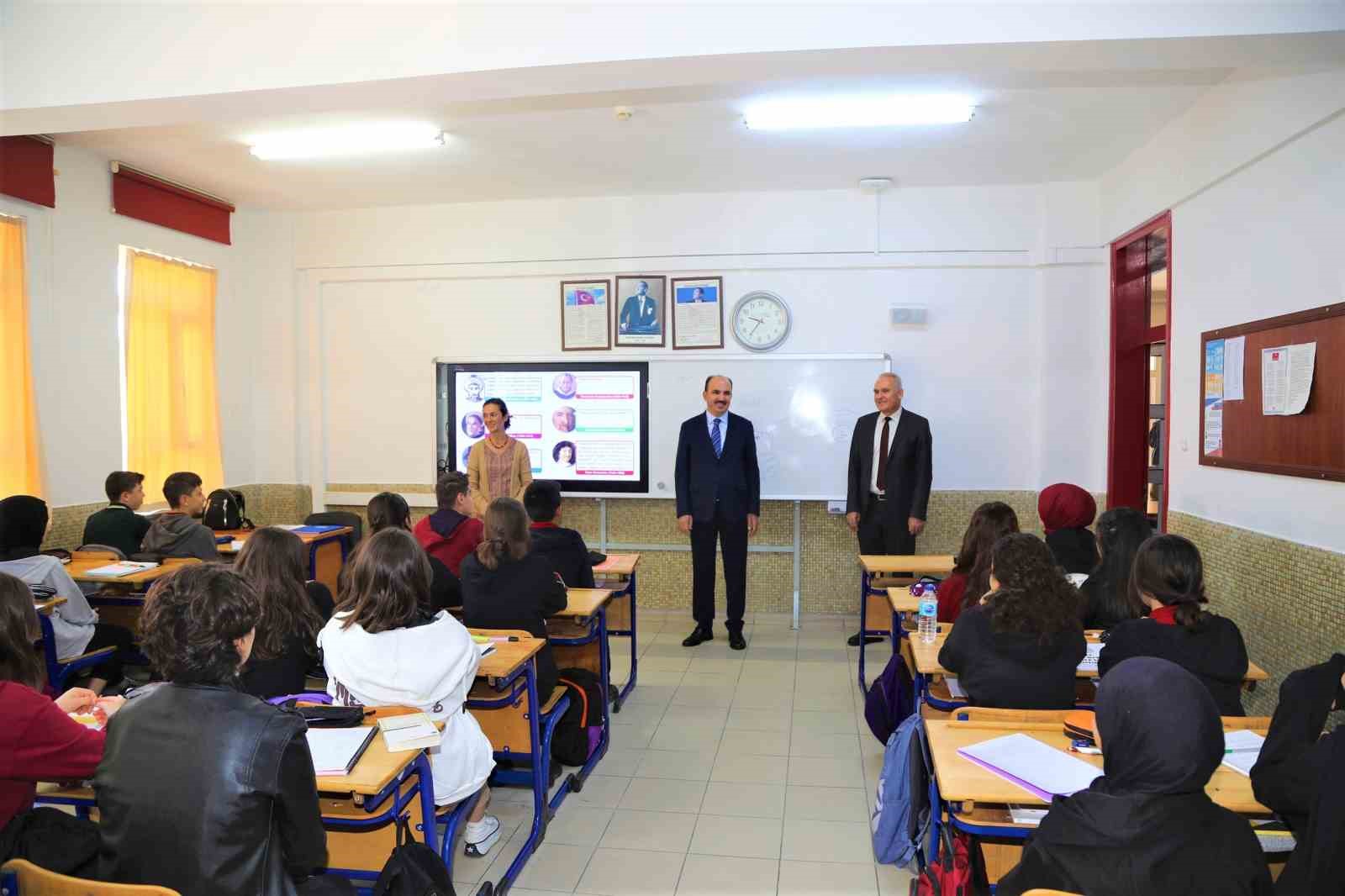 Konya'da okuyan öğrenciler müjde! 3 bin lira destek sürecek
