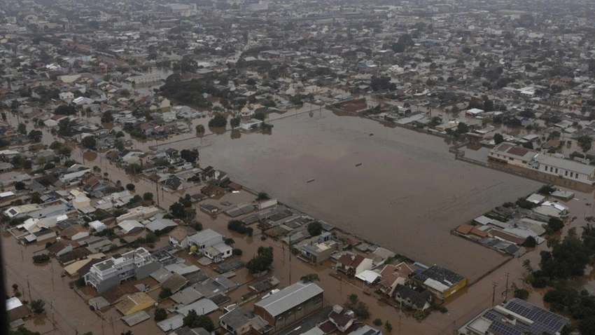 Sel felaketinde can kaybı 107'ye yükseldi