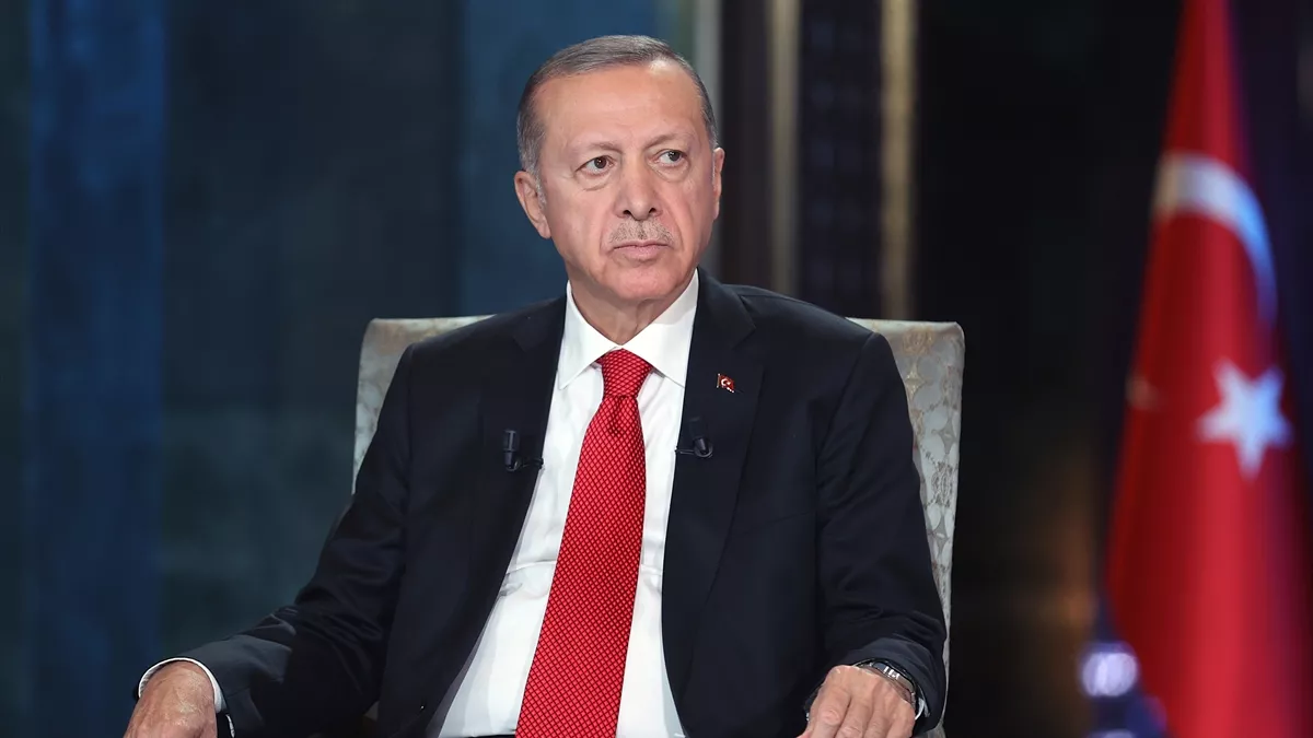 Cumhurbaşkanı Erdoğan'dan 'sapasağlam ayaktayız' mesajı