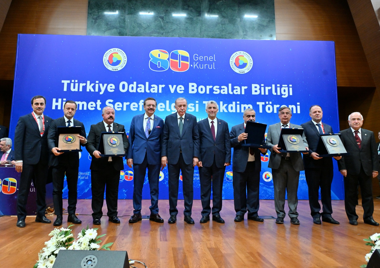Cumhurbaşkanı Erdoğan, Konya'daki başkanları ödüllendirdi