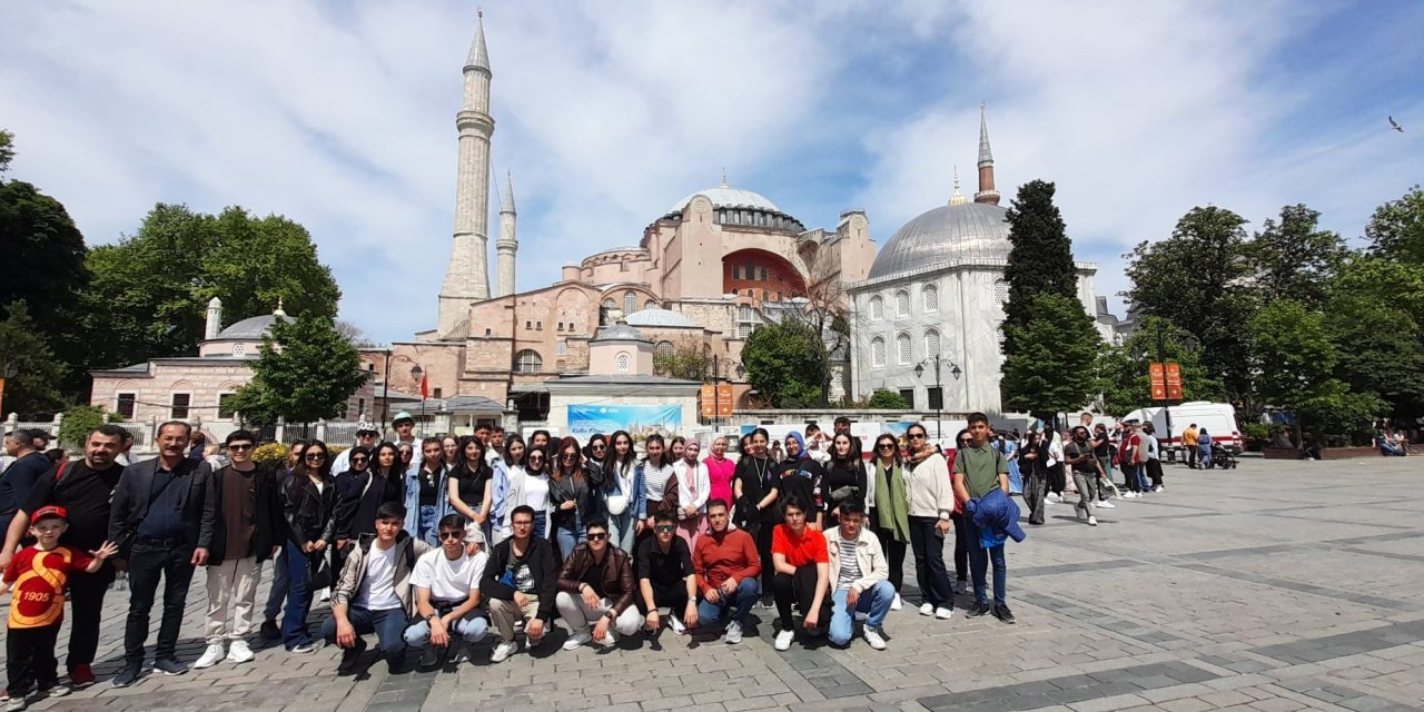 Karapınar’da lise öğrencilerine İstanbul gezisi