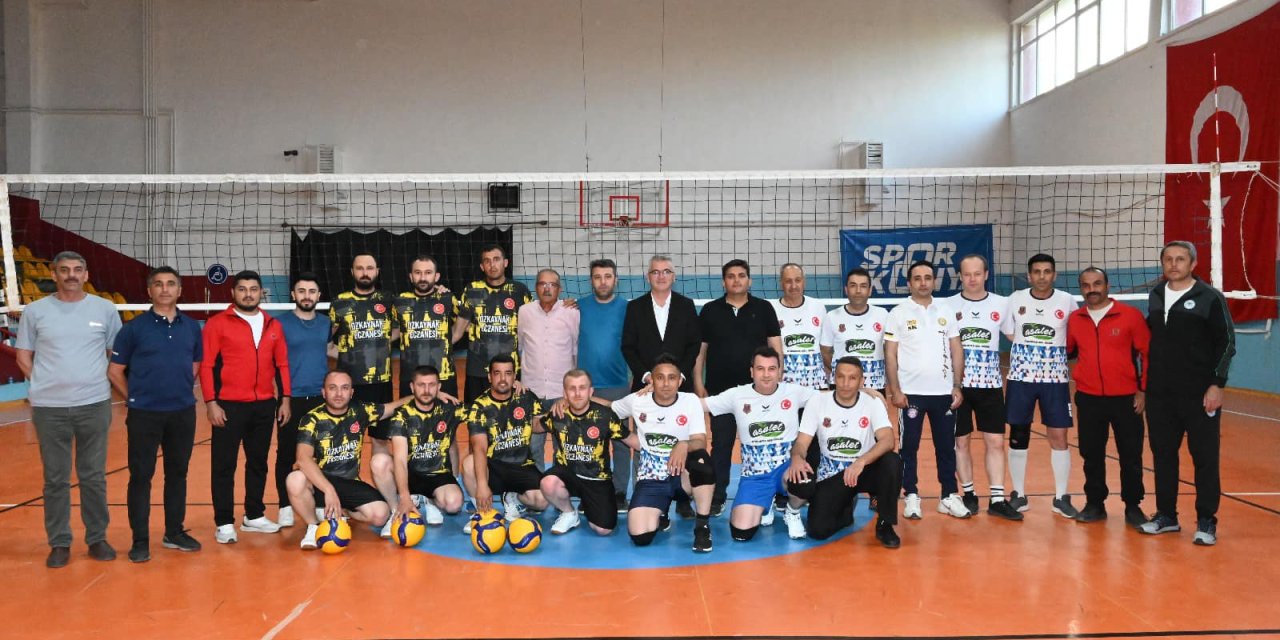 Konya'da Başkanlık Voleybol Turnuvası başladı