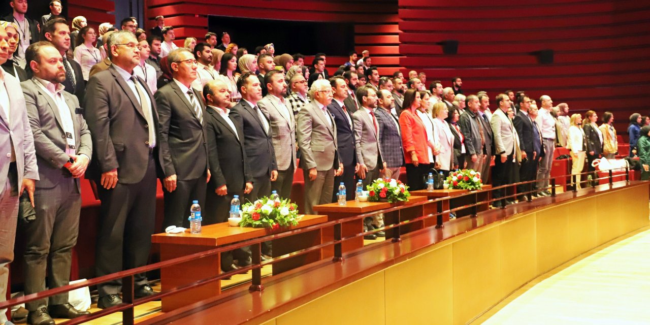 Konya'da bin 500 diş hekiminin katıldığı kongre başladı