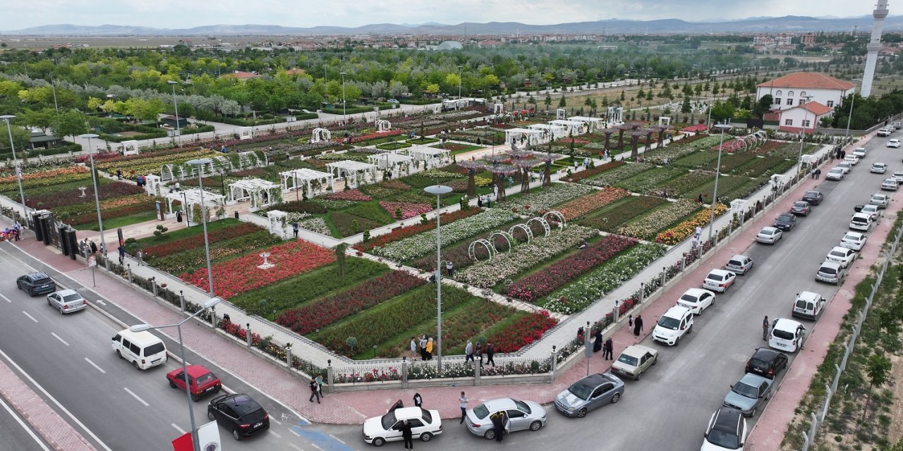 Konyalıların manzarasına aşık olduğu mekan kapılarını açtı