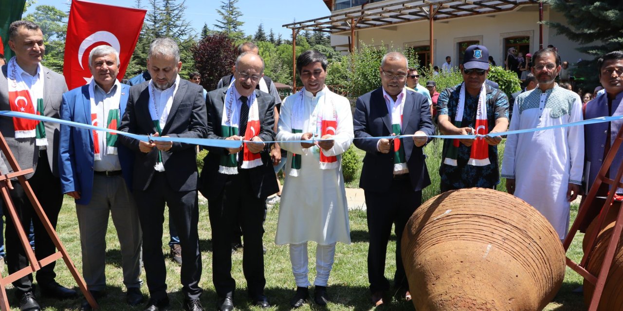 Bangladeşli vatandaşlar, Konya'nın bu ilçesine hayran kaldı