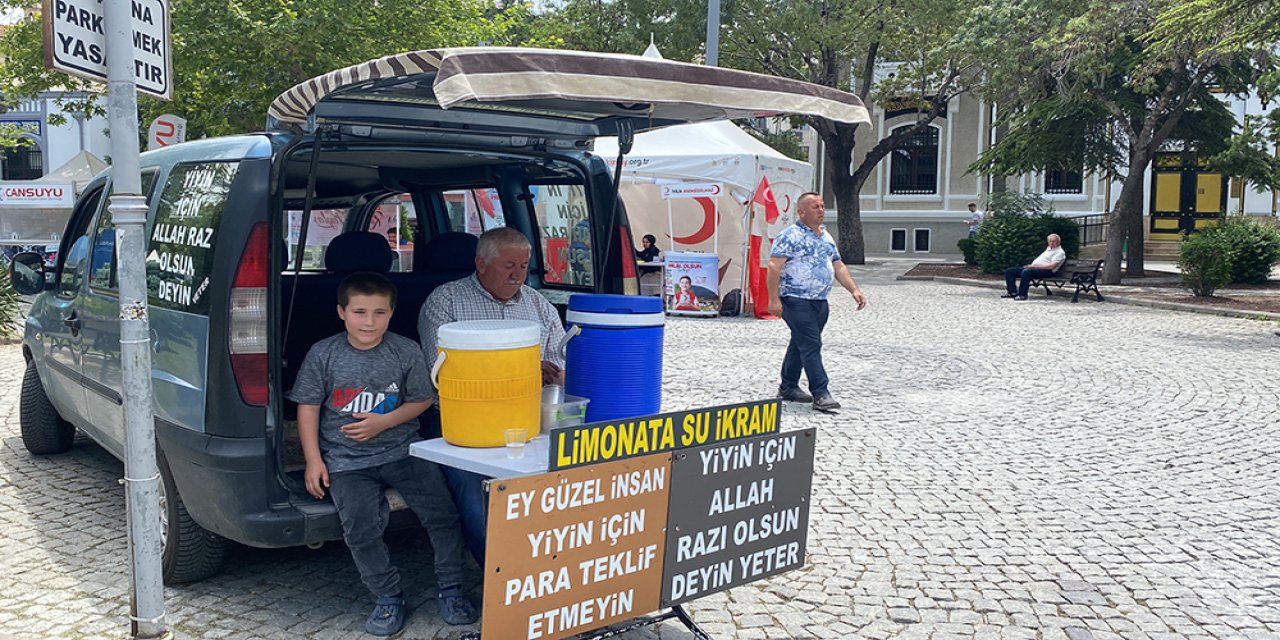 Konya'nın çorbacı amcası yaz sezonuna geçti