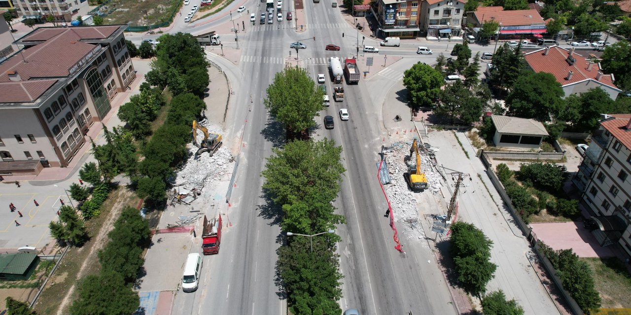 Konya'da ağır hasar alan köprü yeniden inşa edilecek