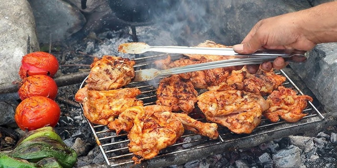 Dikkat edilmezse mangal lezzetli olmuyor. Mangalda lokum gibi tavuk yapmanın püf noktası?