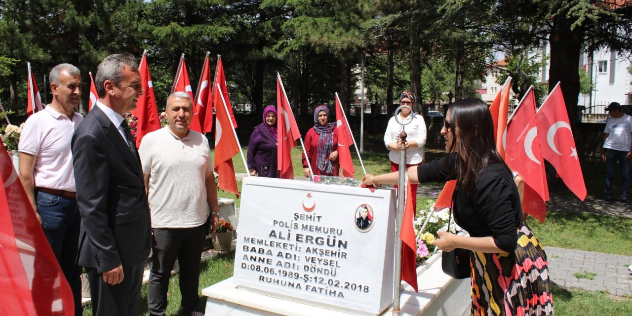 Akşehir'de şehitlik ziyareti