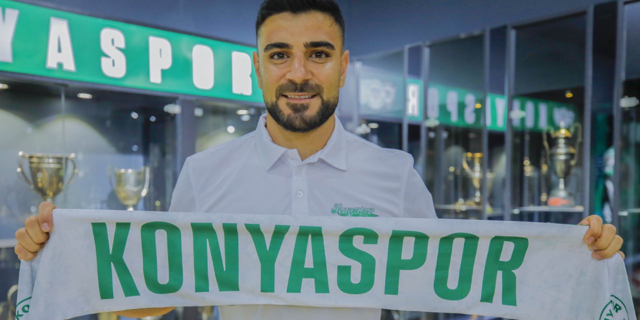 Konyaspor'da bir imza da Adil'den