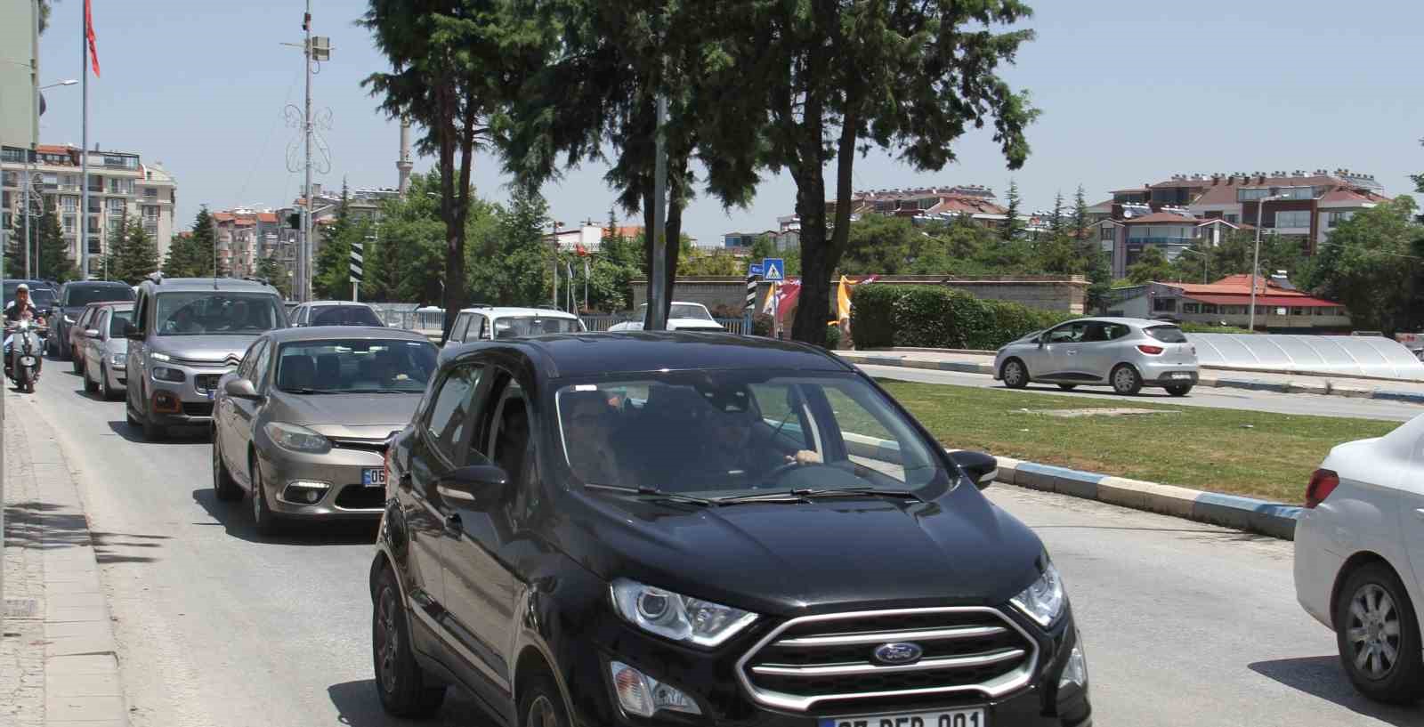 Yeni Konya-Antalya Kara yolunda bayram trafiği yoğunluğu