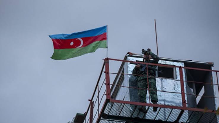 Ermenistan, Azerbaycan’ın Kelbecer ilindeki mevzilerine ateş açtı