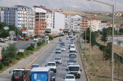 Tatilcilerin dönüş yoğunluğu başladı