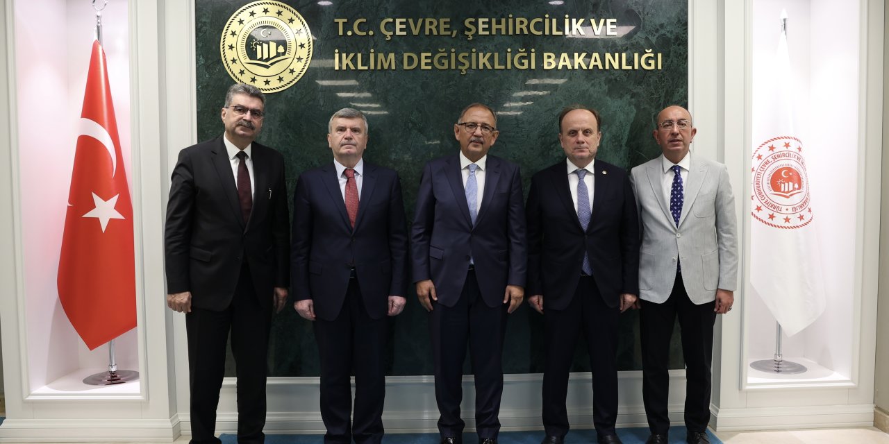 Konya Milletvekilleri ve Başkan Kavuş, Bakan Özhaseki’yi ziyaret etti