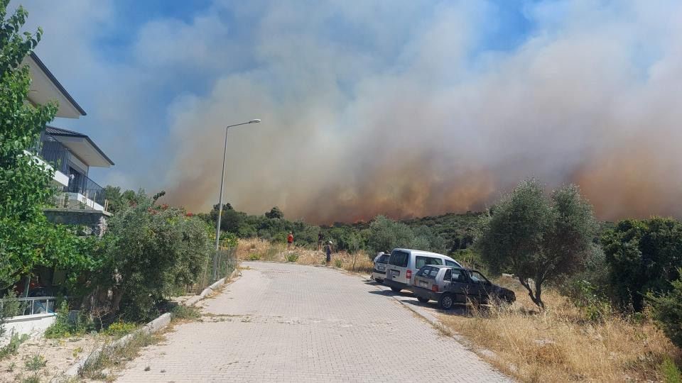 Ormanlık alandaki yangın 10 saat sonra kontrol altında