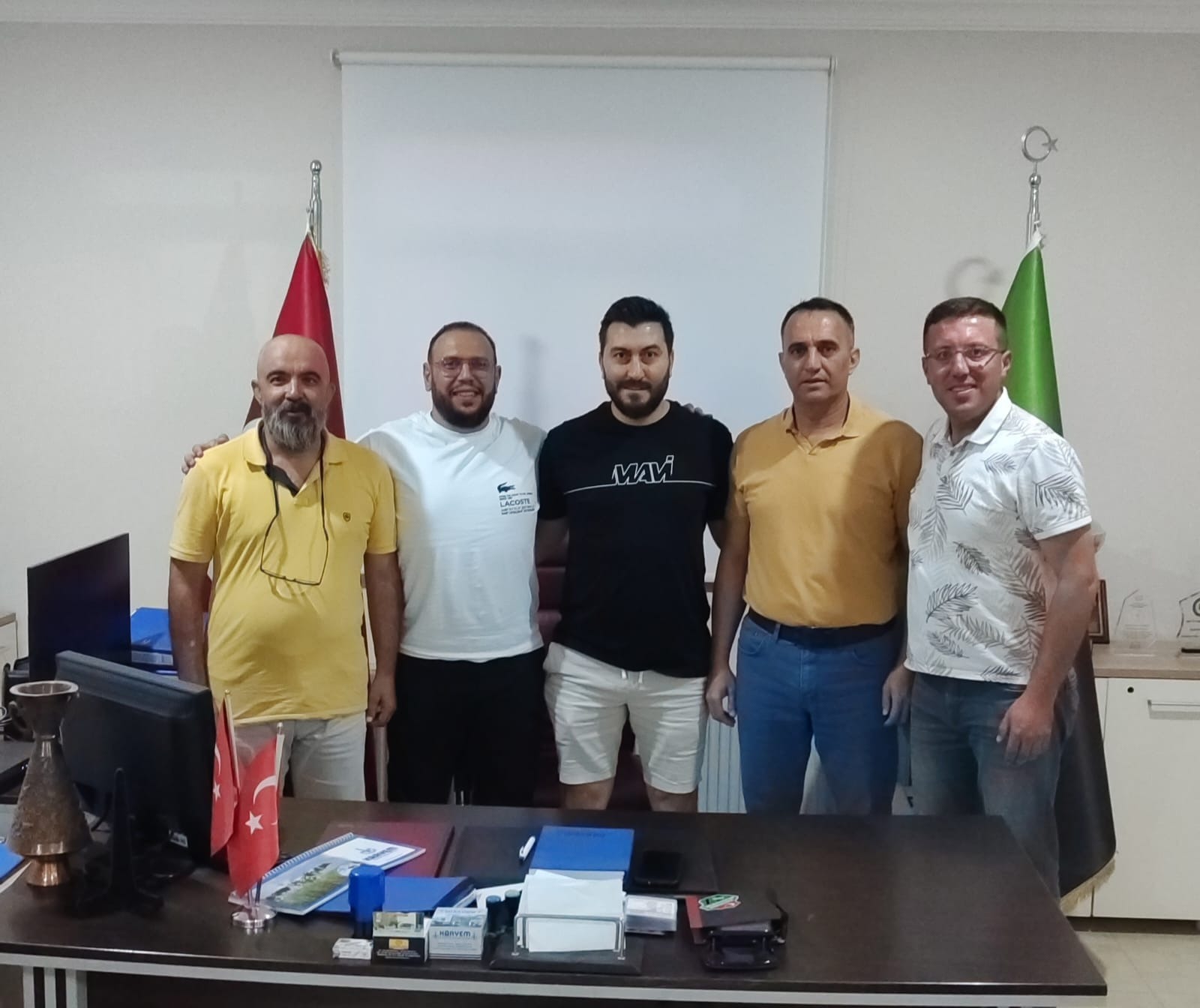 Karapınar Belediyespor'da yeni sezon antrenörleri belirlendi