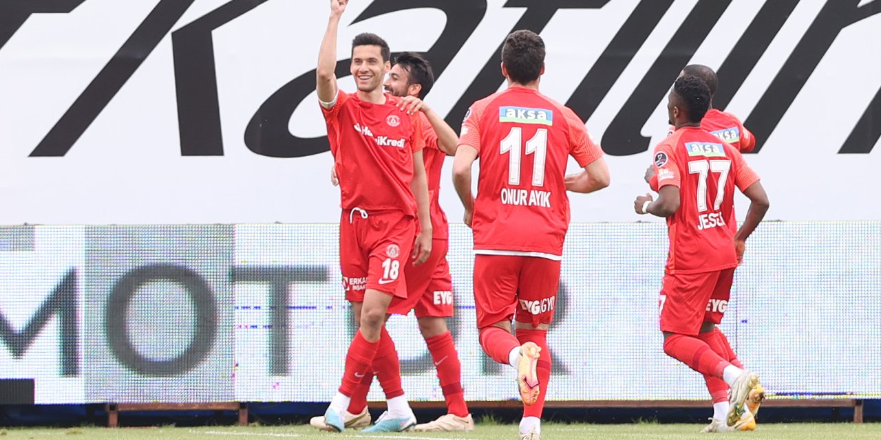 Transfer mutlu son! Umut Nayir Konyaspor'da