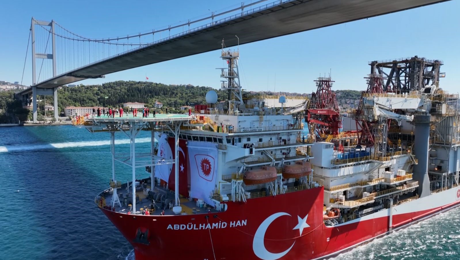 Abdülhamid Han, İstanbul Boğazı’ndan geçti