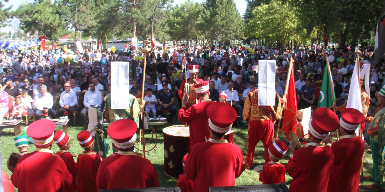 Konya'da, Yaz Kur'an Kursları Bitirme Şenliği