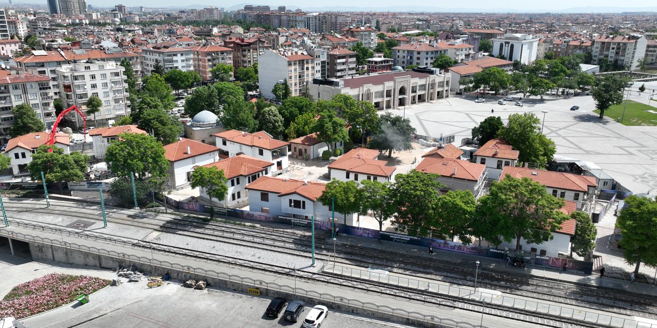 Konya'nın merkezinde büyük yıkım başladı. Deprem önlemi alınıyor