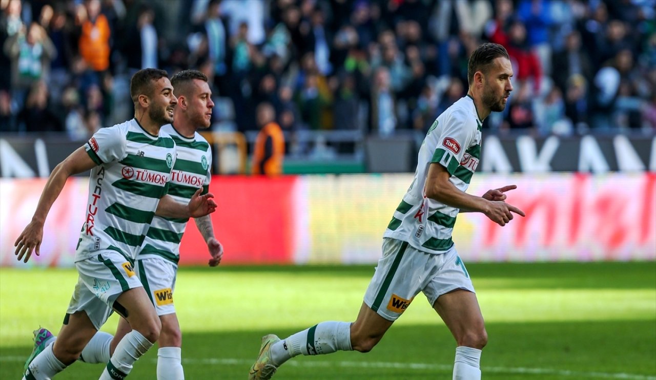 Konyaspor'daki o isim İran'da bulunan Türk takımına gitti