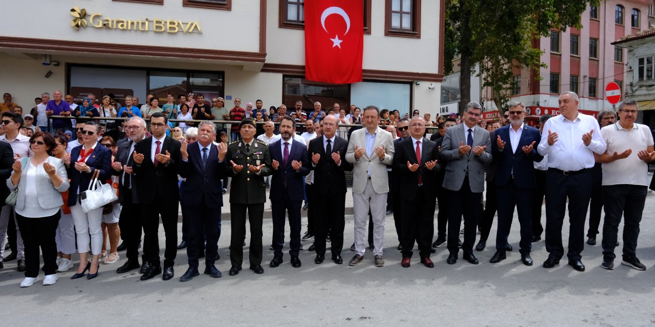 Atatürk, 102 yıl sonra Konya Akşehir'de