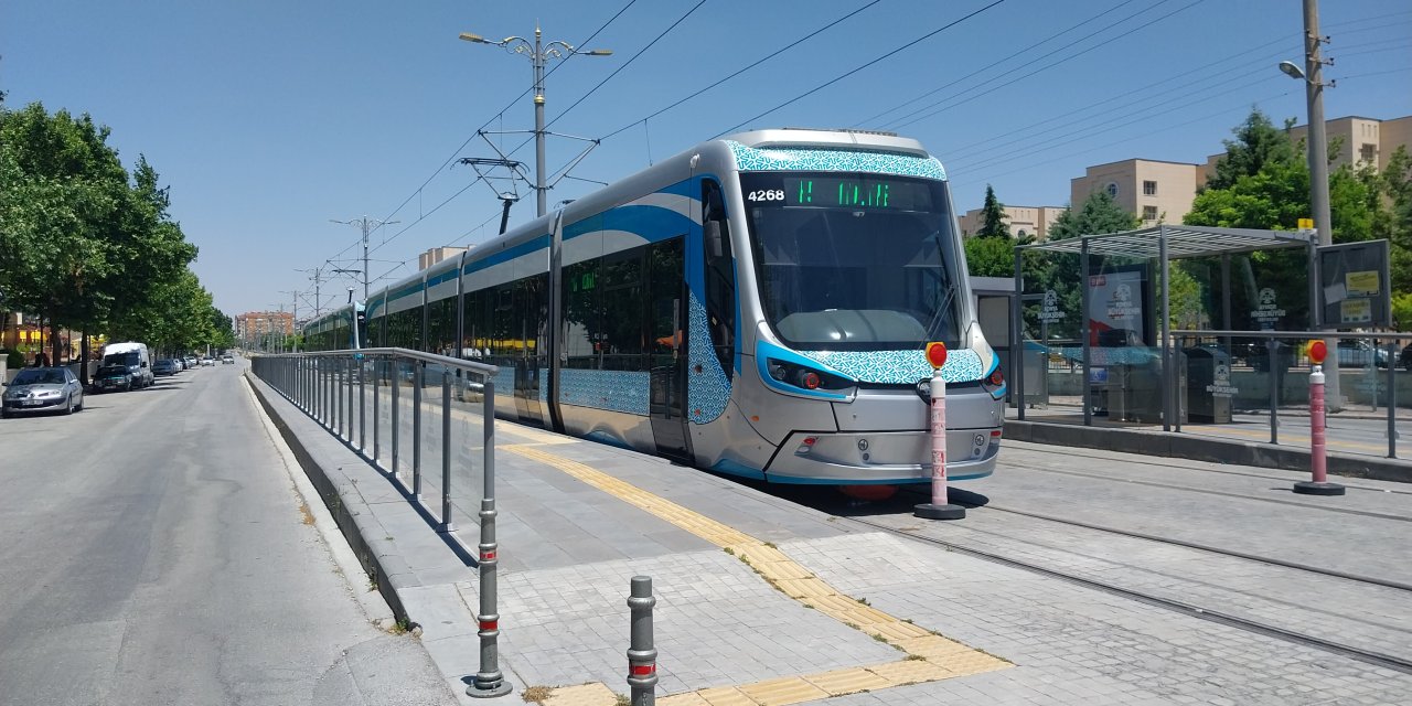 Konya'da tramvay seferlerini durduran kaza! Ekipler sevk edildi