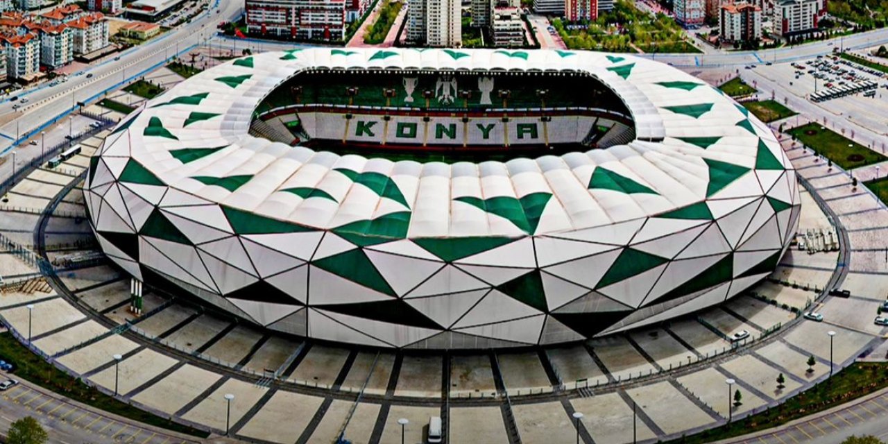 Sadece Konyaspor değil, stadyumda alarm verdi! Resmen çöküyor