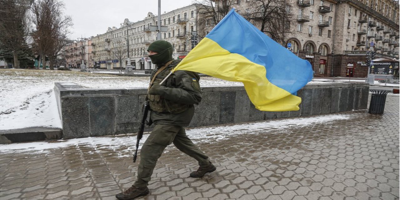 Ukrayna'da şok istifa! Rusya savaşında başroldü