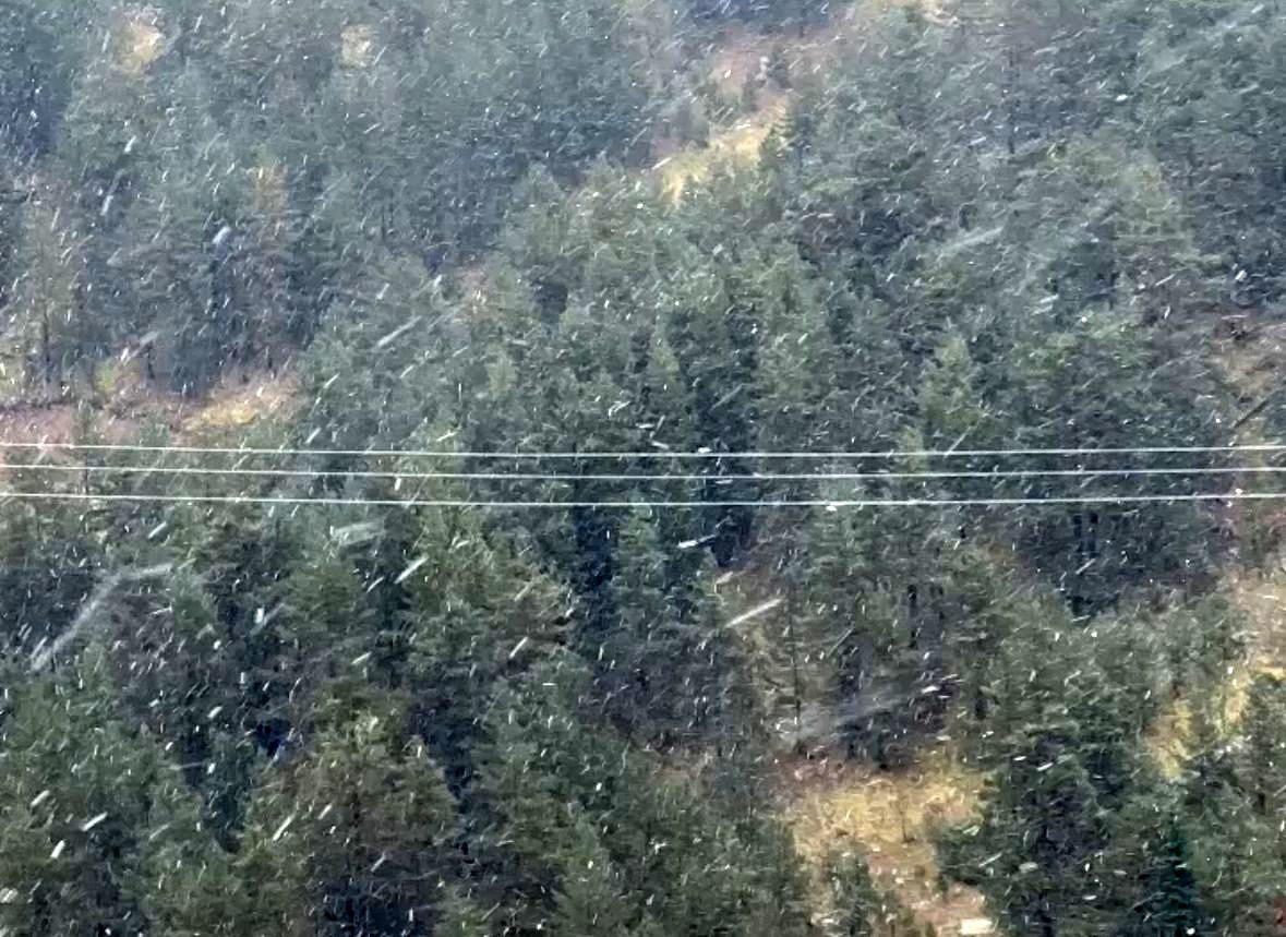 Bolu'ya mevsimin ilk karı düştü