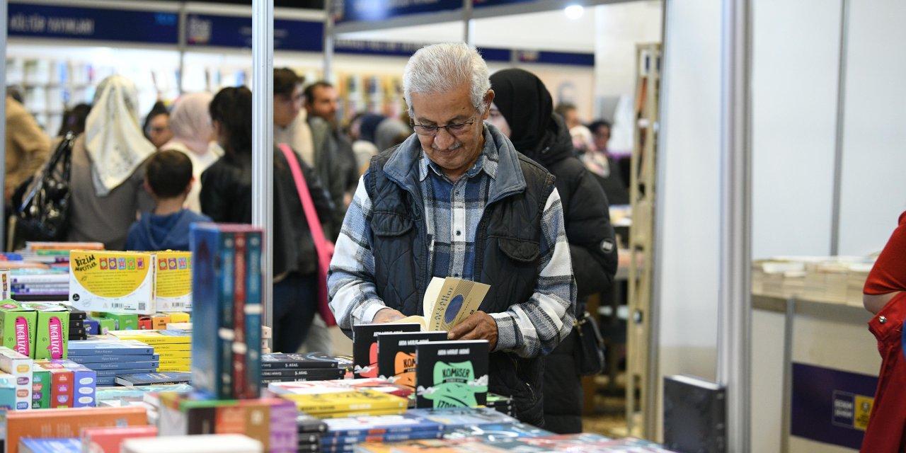 Beklenen an geldi. Konya Kitap Günleri başladı