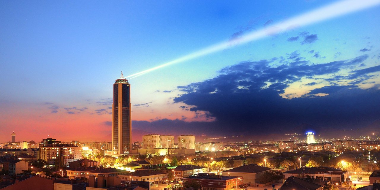 Konya o listeye alınmadı ama yaz günlerinde gece müzeciliğinde ziyaretçilerine kent genelinde büyülü anlar yaşatıyor