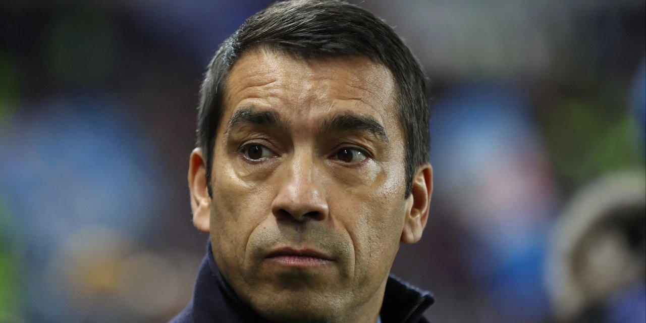 Van Bronckhorst'un Süper Lig'deki ilk derbisi