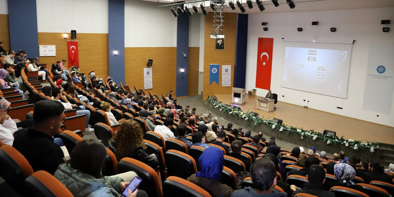 Konya'nın manevi değerlerinin hizmetleri kitap haline getirildi