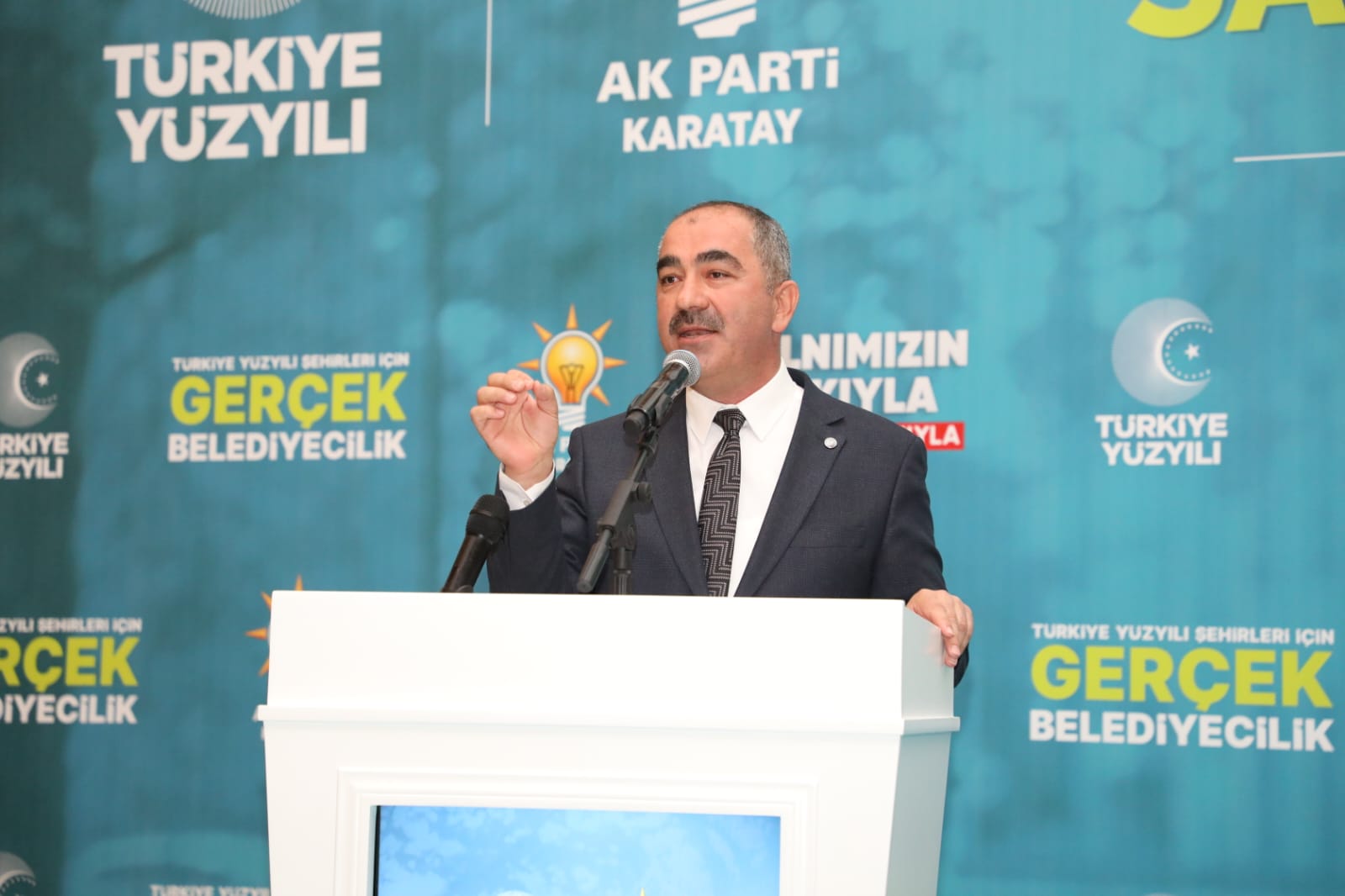 AK Parti Karatay ilçe Başkanı'ndan şok eden adaylık açıklaması