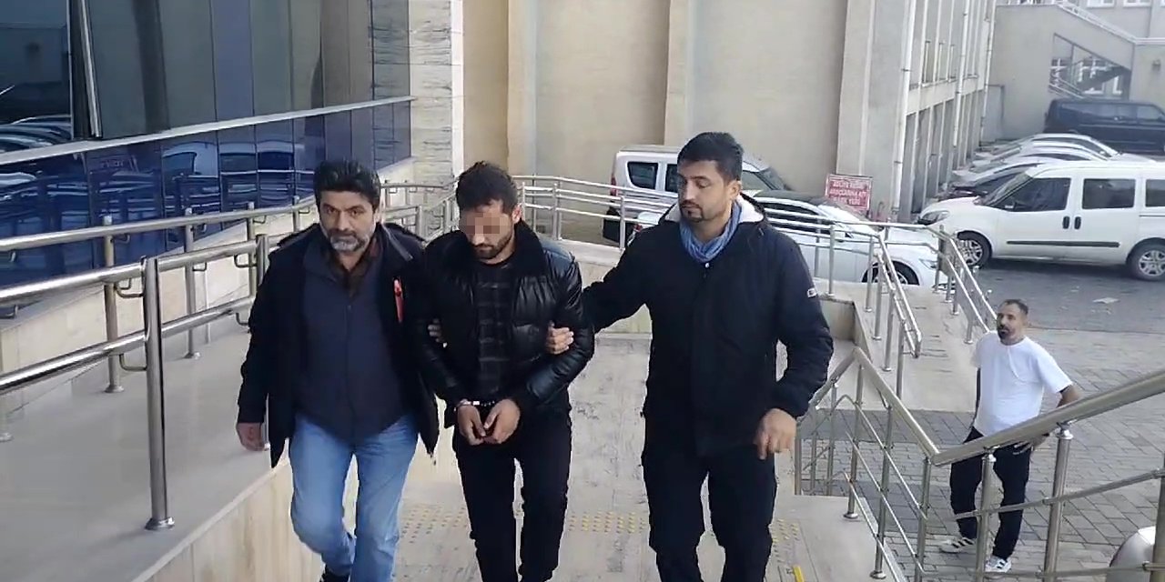 Trafikte başlayıp mahallede devam eden kavgaya mahalleli de dahil oldu