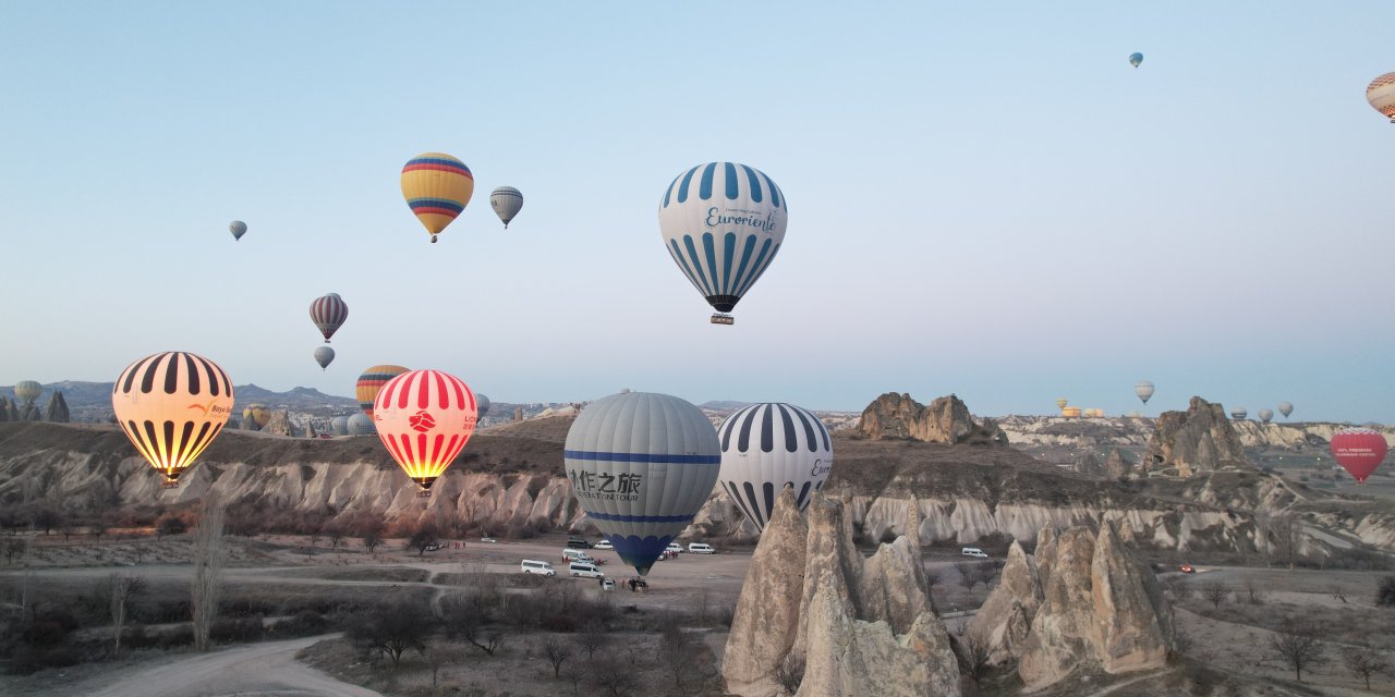 Turistler akın etti! Kapadokya'da görülmemiş rekor