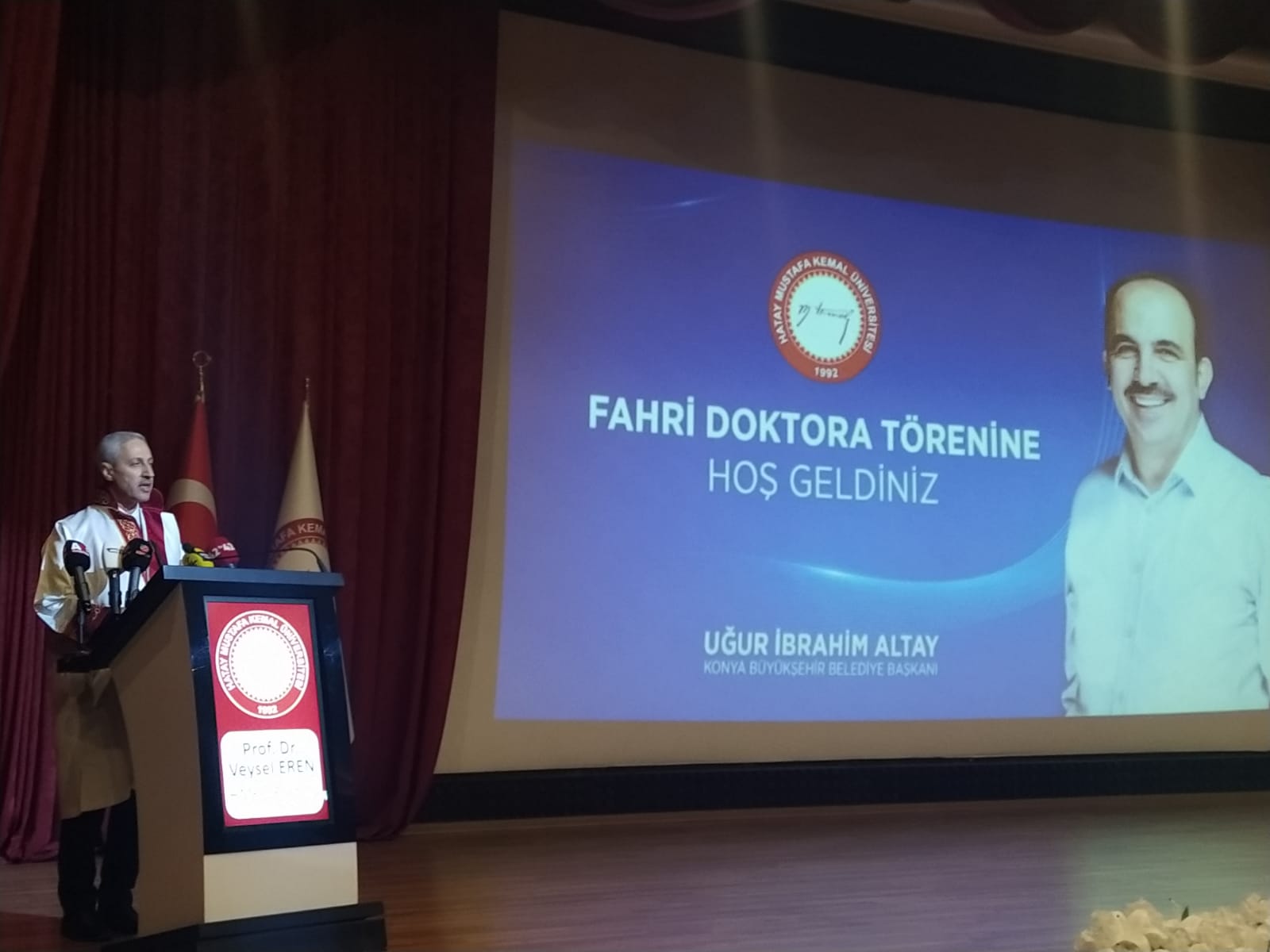 Konya, Hatay'ın yaralarını sarmıştı. Başkan Altay'a Fahri Doktora verildi